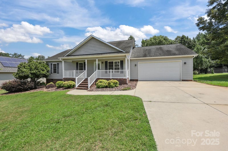 226 Brooks Farm Dr, Rockwell, NC 28138