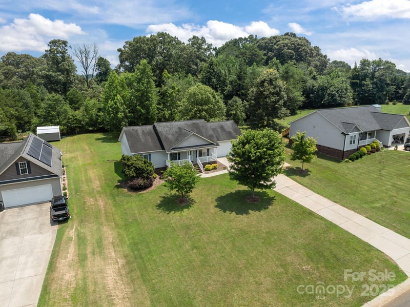 226 Brooks Farm Dr, Rockwell, NC 28138