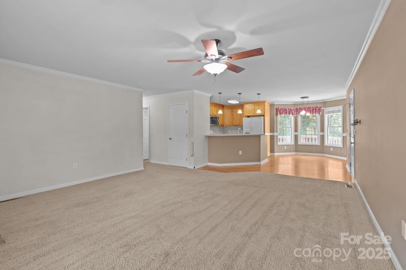 226 Brooks Farm Dr, Rockwell, NC 28138