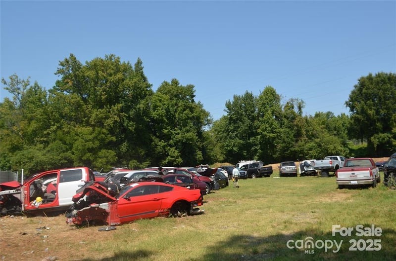 132 Austin Dr, Charlotte, NC 28213