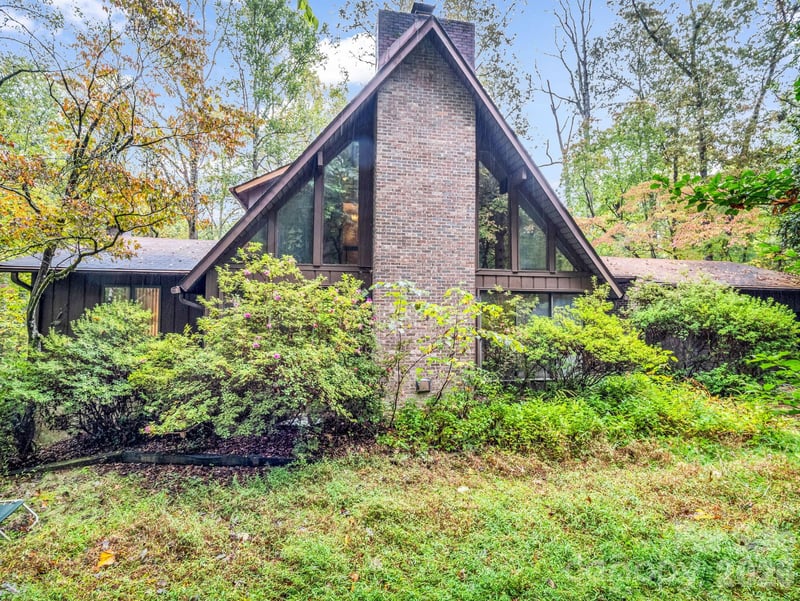 421 Chickadee Ln, Brevard, NC 28712
