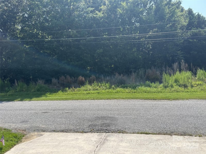 251 Bowers Rd #10, Thomasville, NC 27360