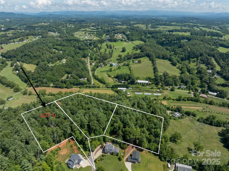 99999 Lawson Ridge Rd #11, Leicester, NC 28748