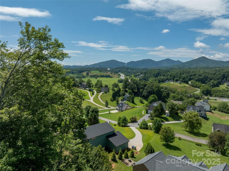 99999 Lawson Ridge Rd #11, Leicester, NC 28748