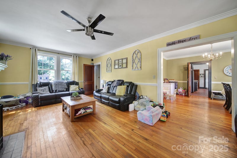 504 Chesterfield Ave, Lancaster, SC 29720