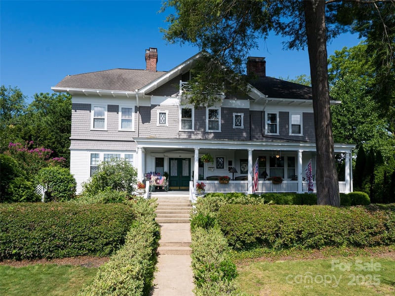 46 Cumberland Cir, Asheville, NC 28801