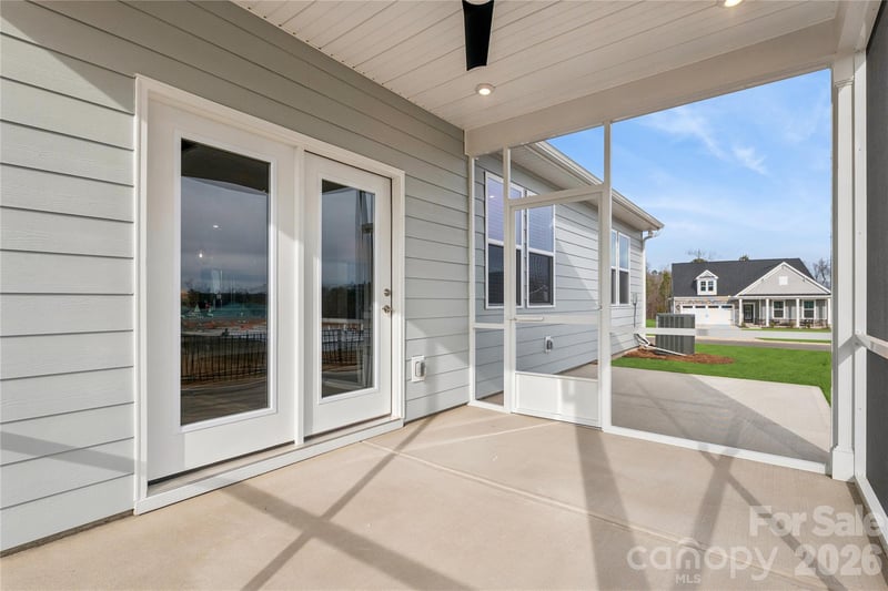 955 Exeter Dr, Sherrills Ford, NC 28673