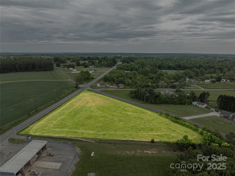 000 Nc 27 Hw, Vale, NC 28168