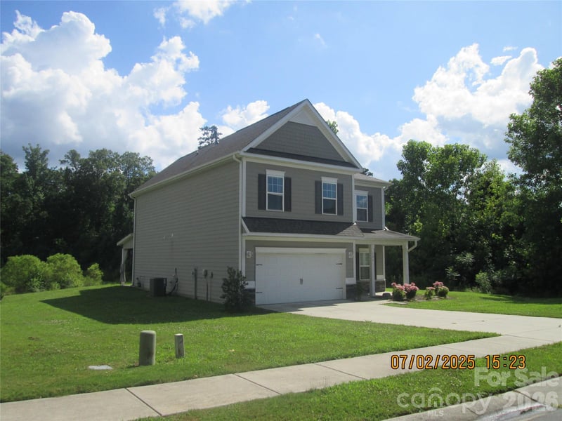 504 Stone River Pw, Mount Holly, NC 28120