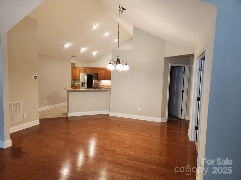 1 Mountain Meadow Cir, Weaverville, NC 28787