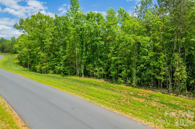 2A Ventosa Dr, Denver, NC 28037
