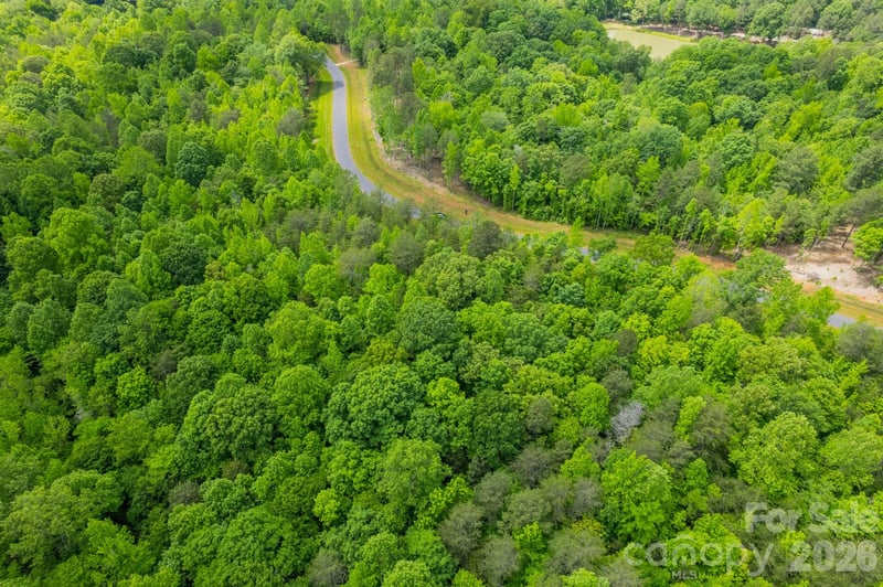 2A Ventosa Dr, Denver, NC 28037