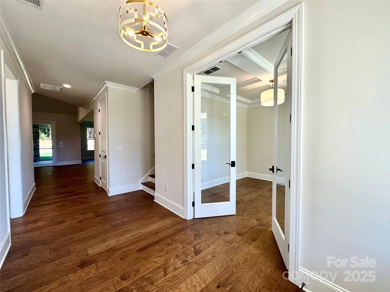 125 Crestview Ln, Troutman, NC 28166