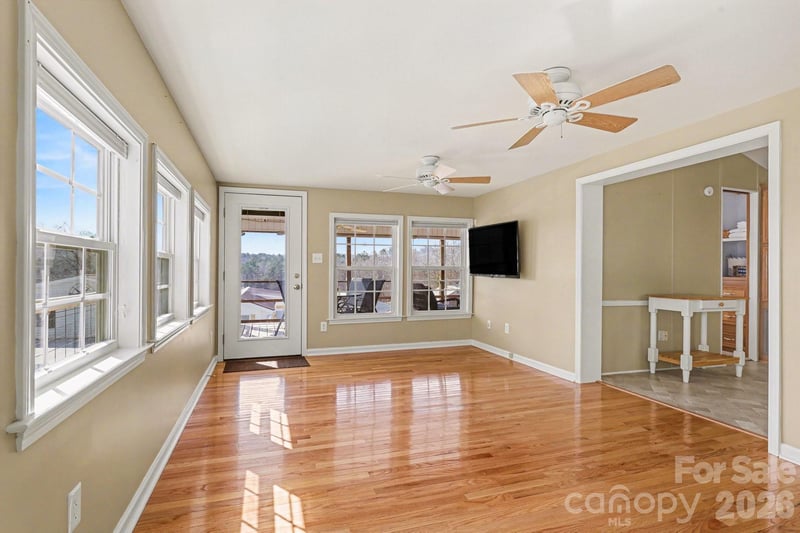 122 Maple St, New London, NC 28127