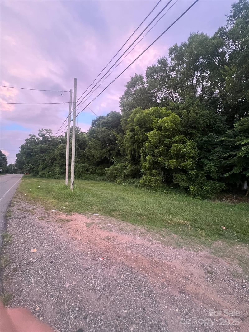 Winston Ave, Statesville, NC 28677