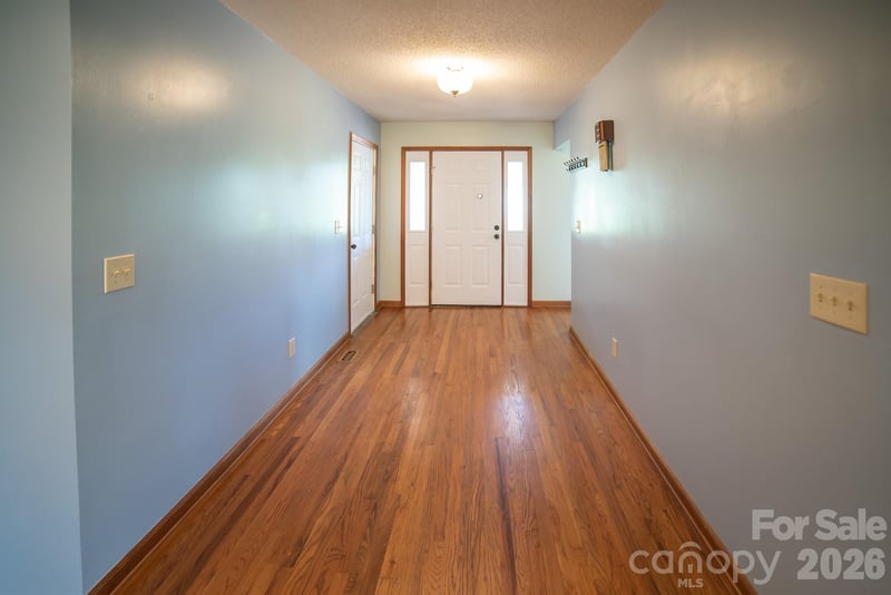 1633 Jamestown Rd, Morganton, NC 28655
