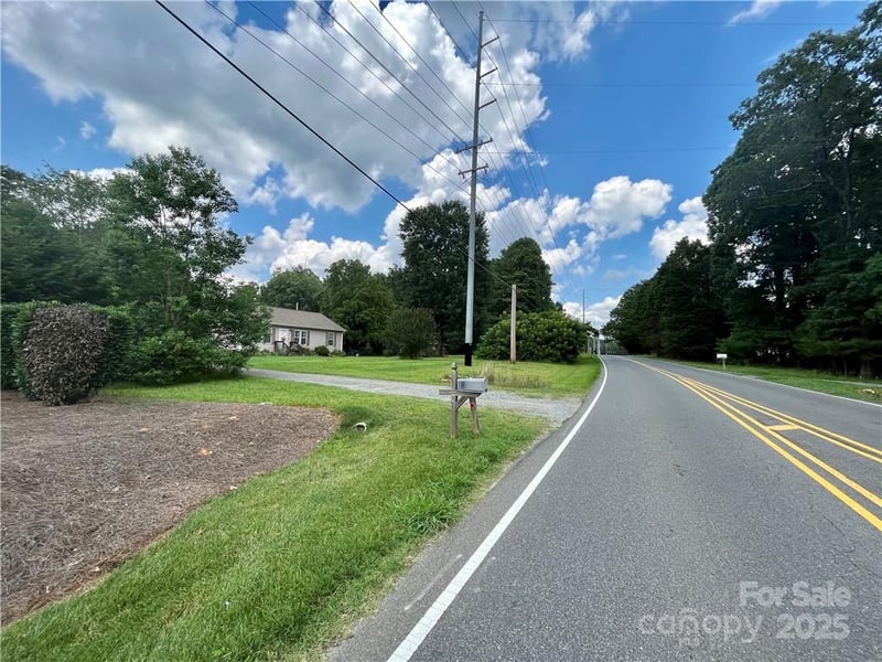 5419 Stevens Mill Rd, Matthews, NC 28104