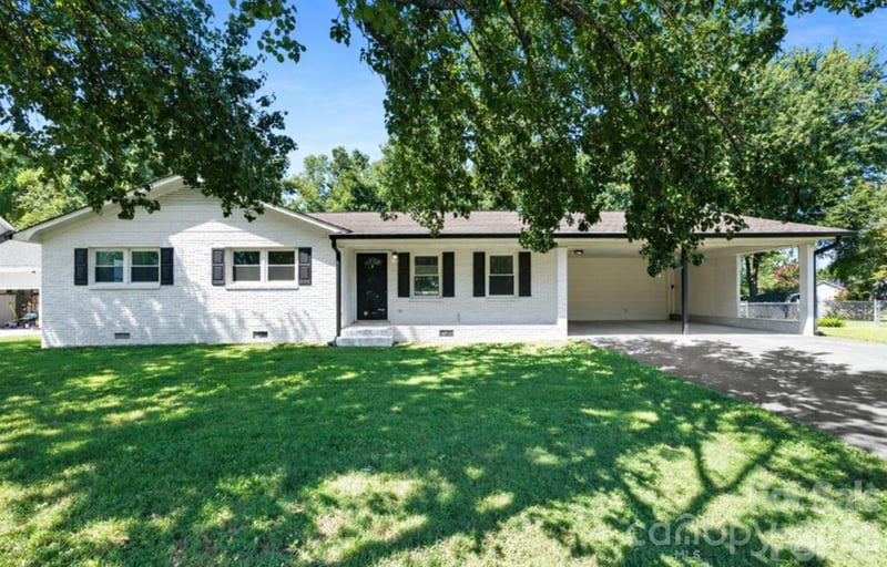 168 Mooreland Rd, Mooresville, NC 28117