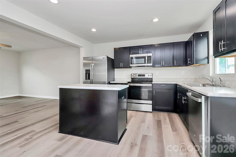 6320 Cutwater Cir, Charlotte, NC 28269