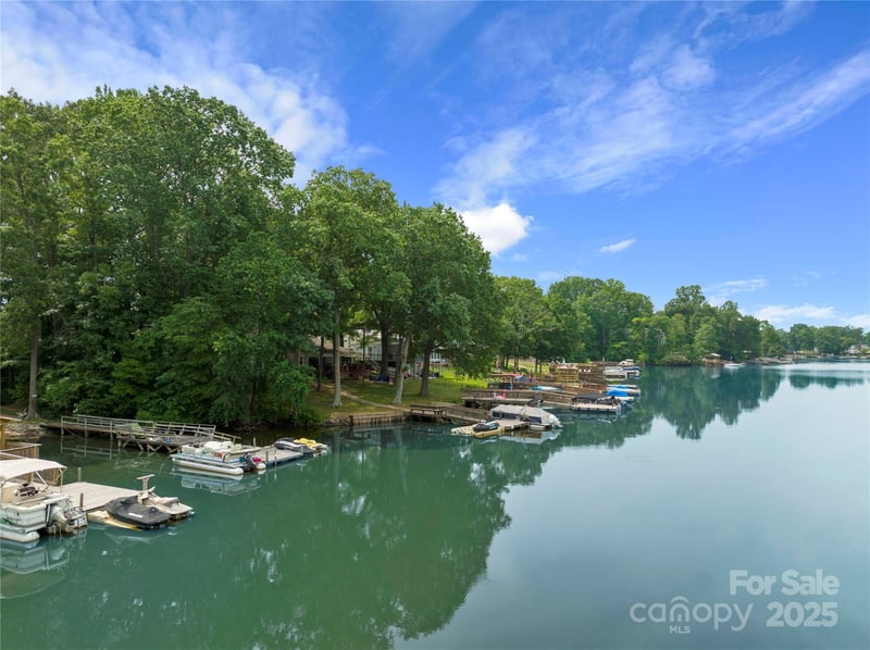 1349 Hickory Point Dr, Lexington, NC 27292