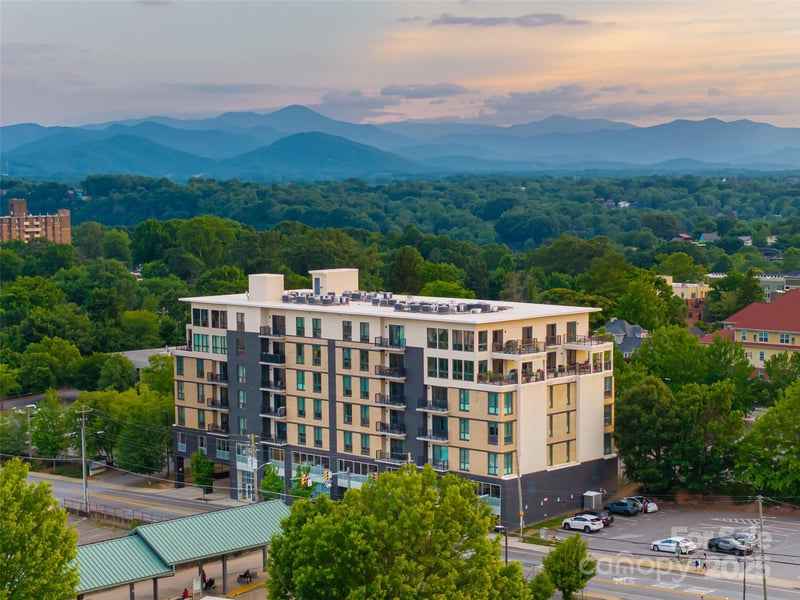 45 Asheland Ave #402, Asheville, NC 28801