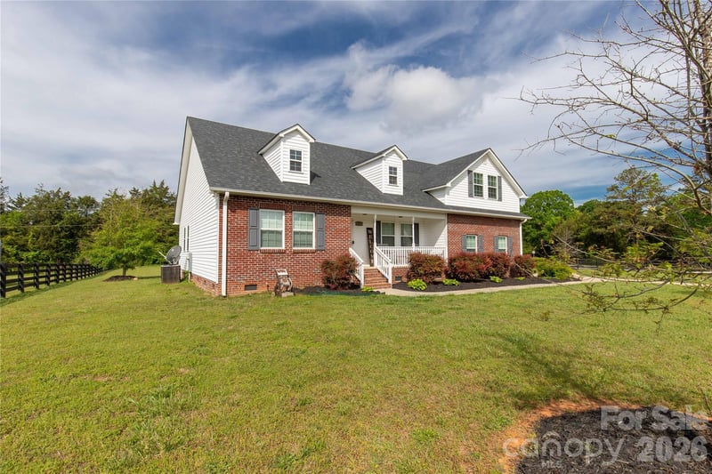 1302 Bryson Creek Dr, Mcconnells, SC 29726