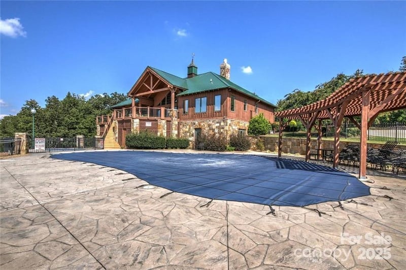 350 Pinnacle Trl, Denton, NC 27239