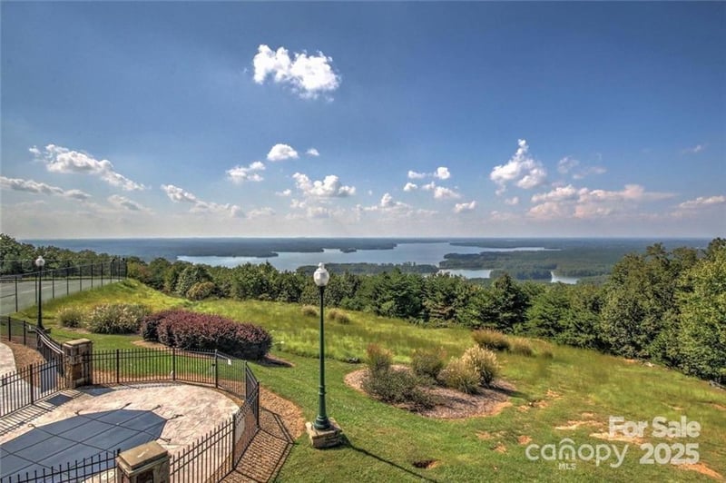 350 Pinnacle Trl, Denton, NC 27239