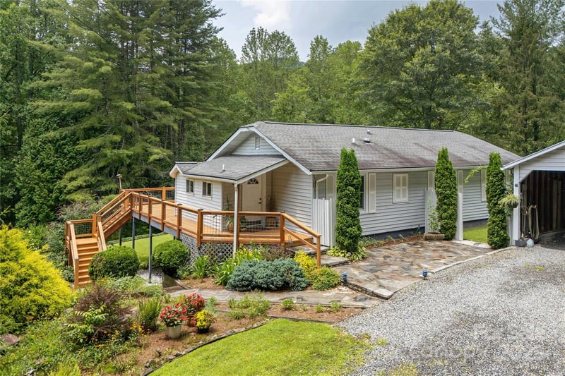 788 Old Nc 280 Hw, Pisgah Forest, NC 28768