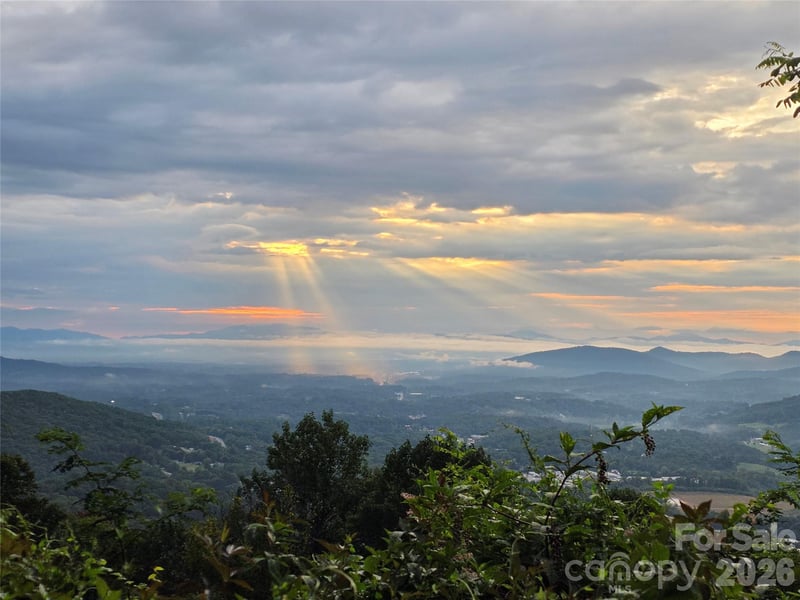 9999 Blue Ridge View Dr, Canton, NC 28716