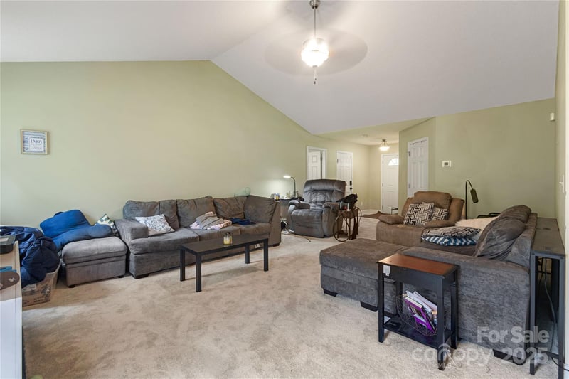 1198 Middleton Dr, Creedmoor, NC 27522