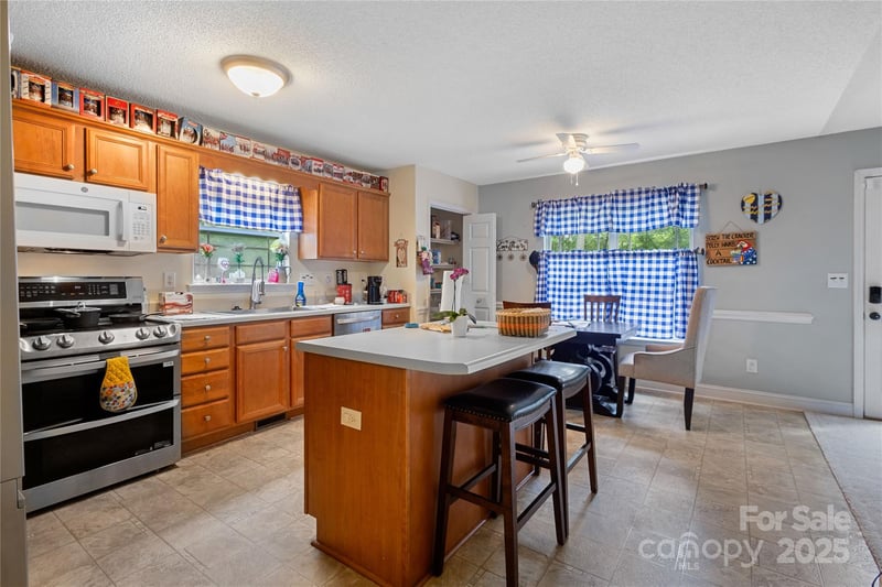 1198 Middleton Dr, Creedmoor, NC 27522