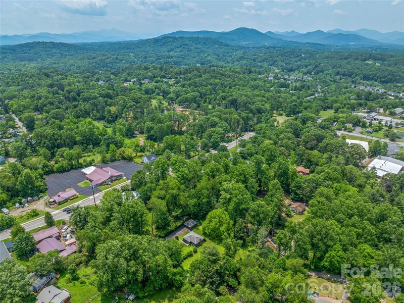 99999 Skyland Cir #2, Asheville, NC 28804