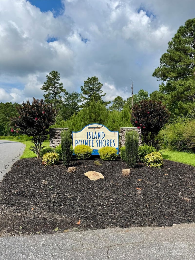 2039 Lake Vista Dr #38, Connelly Springs, NC 28612
