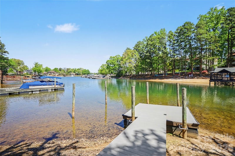 20105 Chapel Point Ln, Cornelius, NC 28031