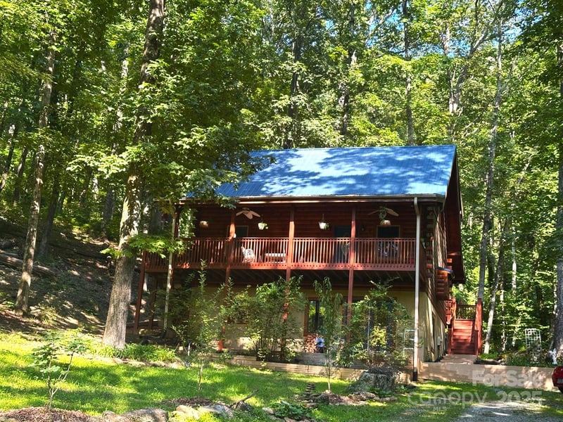 184 Poplar Dr, Lake Lure, NC 28746