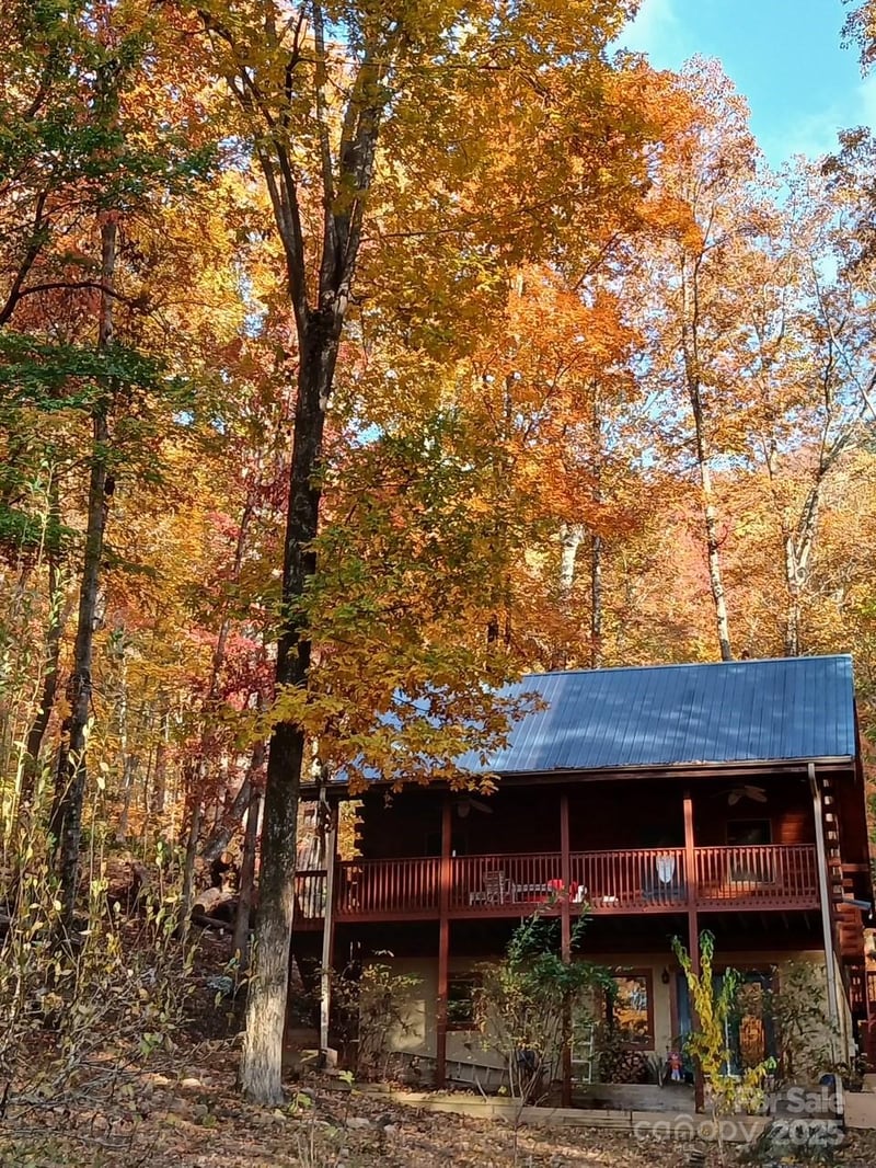 184 Poplar Dr, Lake Lure, NC 28746