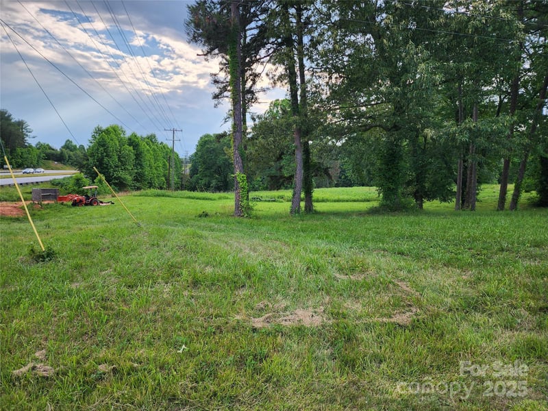 000 Us Highway 421 Hw, Wilkesboro, NC 28697