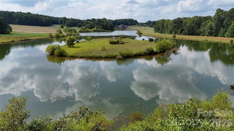 4446 Mirror Lake Dr, Catawba, NC 28609