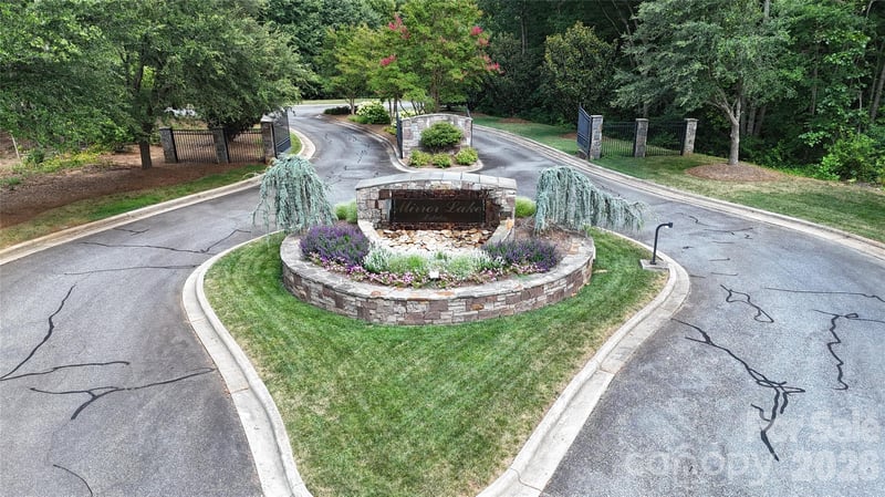 4488 Mirror Lake Dr, Catawba, NC 28609