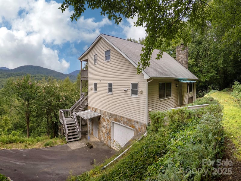 94 Marcellina Dr #10 & 12, Fairview, NC 28730