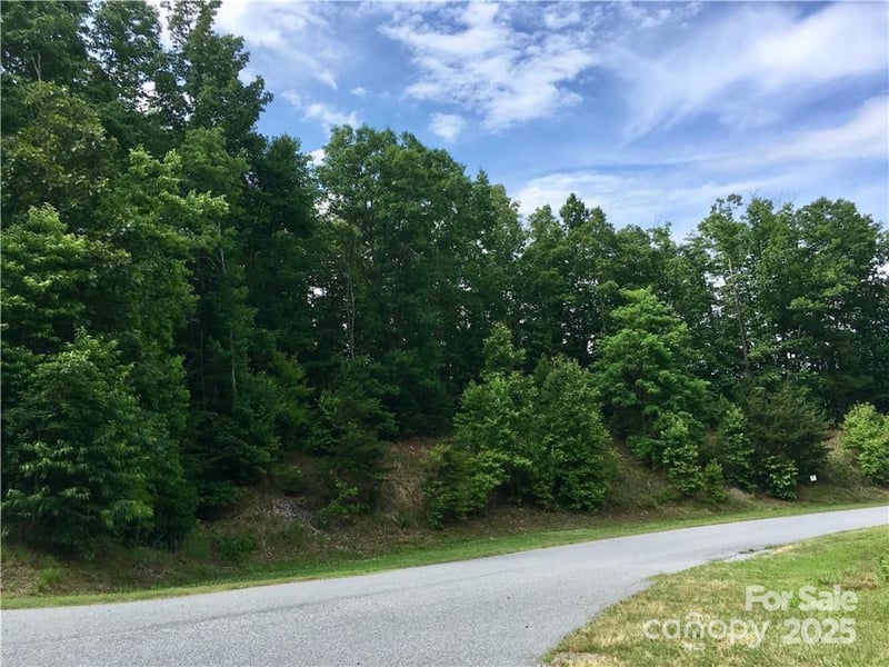 Round Mountain Pw #44, Lenoir, NC 28645
