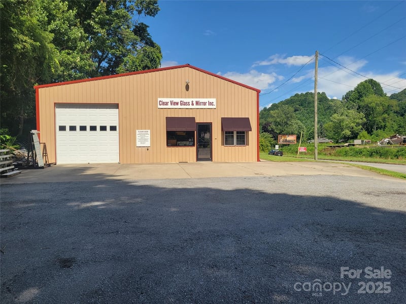 2634 Dellwood Rd, Waynesville, NC 28786