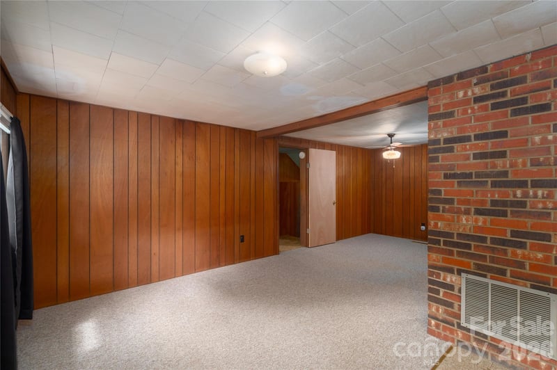 2320 Claremont Rd, Newton, NC 28658