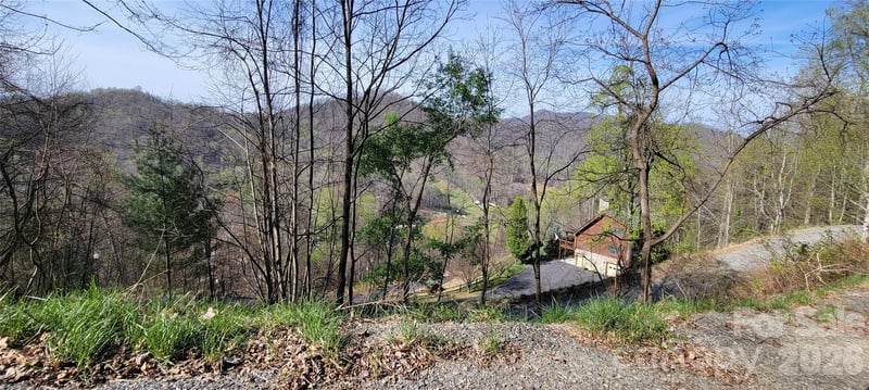 36 Destination Dr, Waynesville, NC 28786