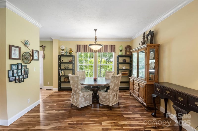 142 Pinners Cove Rd, Asheville, NC 28803