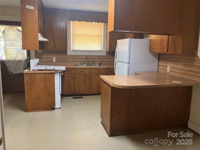 1105 Main St, Albemarle, NC 28001