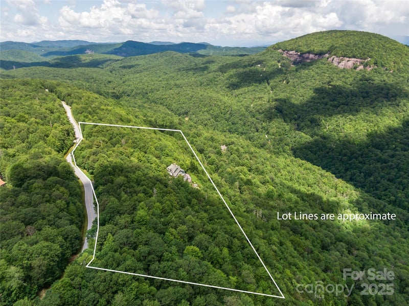 770 Meadow Ridge Dr, Lake Toxaway, NC 28747