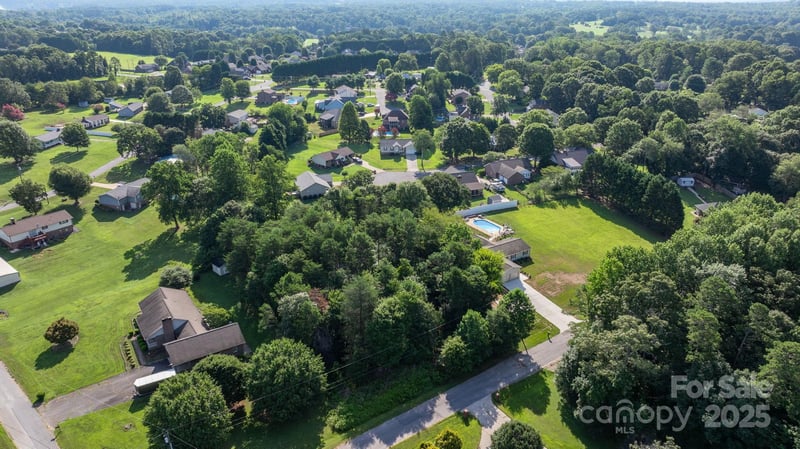 4650 33rd Street Dr, Hickory, NC 28601