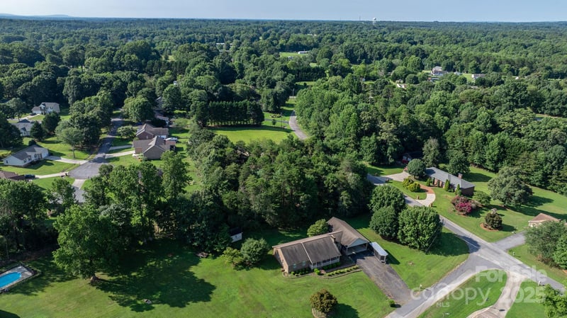 4660 33rd Street Dr, Hickory, NC 28601